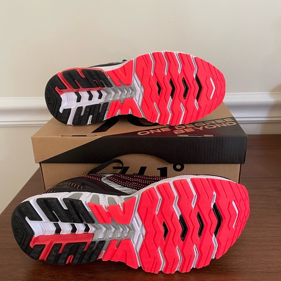 NEW 361 Degrees Strata 3 Athletic Running Shoes Women Size 6.5 - Picture 2 of 5